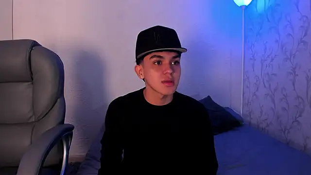 Snapshot of _TaylorBlack chatting on 12/16/25, 11:25 TaylorBlack online show from 12/16/25, 11:25