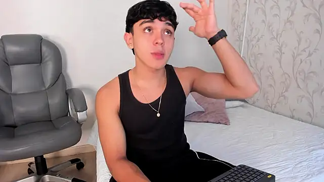 Snapshot of _TaylorBlack chatting on 02/24/26, 11:33 TaylorBlack online show from 02/24/26, 11:33