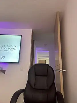 Camila sanchez25 online show from 04/10/26, 09:11