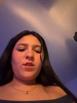 Camila sanchez25 online show from 04/21/26, 01:42