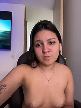 Camila sanchez25 online show from 06/25/26, 07:30