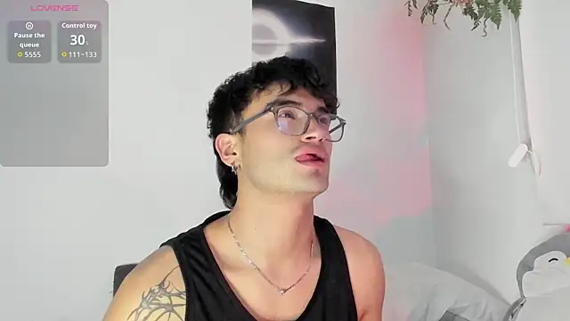 charlie dicker online show from 12/19/25, 11:40