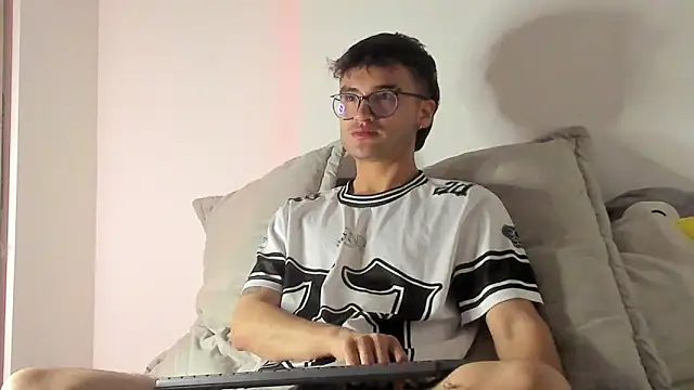 charlie dicker online show from 02/21/26, 04:58