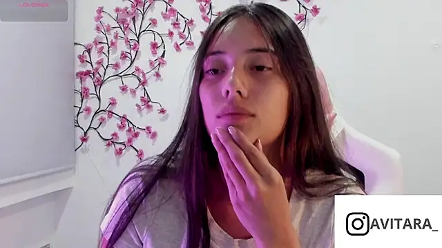 vanesita  online show from 05/06/26, 02:59