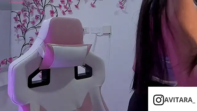 Snapshot of vanesita_ chatting on 06/27/26, 12:05 vanesita online show from 06/27/26, 12:05