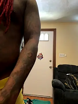 Snapshot of daddydarkskindikk chatting on 12/16/25, 03:16 daddydarkskindikk online show from 12/16/25, 03:16