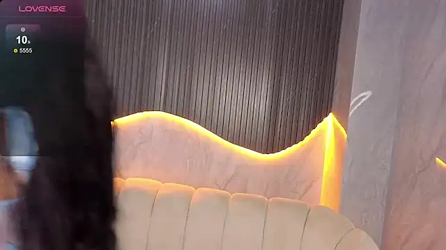 Tifany Tx online show from 05/13/26, 07:10
