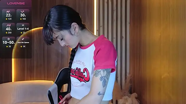 Tifany Tx online show from 02/25/26, 07:47