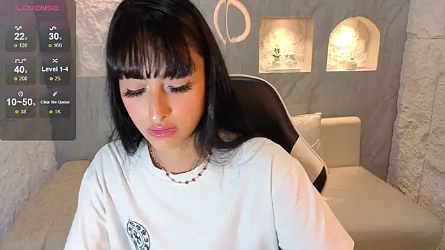 Tifany Tx online show from 12/17/25, 12:21