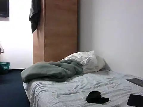 sweetpinoy2027 online show from 01/07/26, 10:15