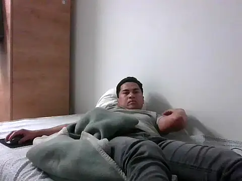 sweetpinoy2027 online show from 02/12/26, 04:51