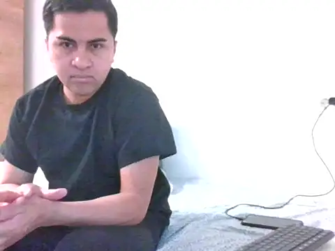 sweetpinoy2027 online show from 02/15/26, 03:22