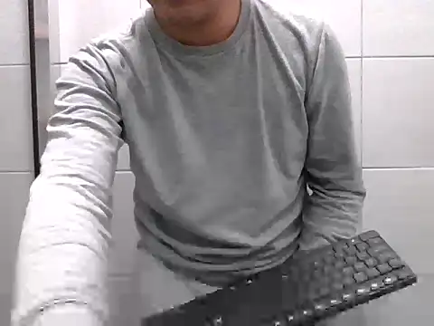 sweetpinoy2027 online show from 12/22/25, 08:53