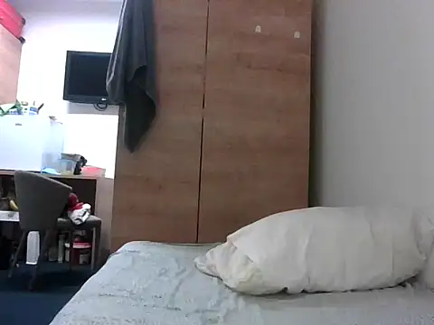 sweetpinoy2027 online show from 02/03/26, 05:38