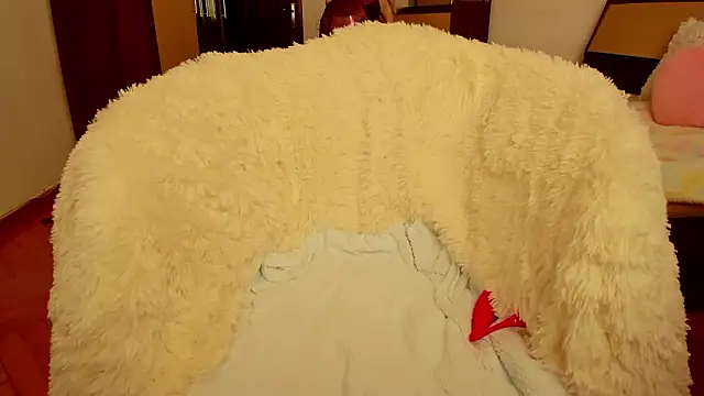 StrawberryEmma online show from 02/21/26, 05:09