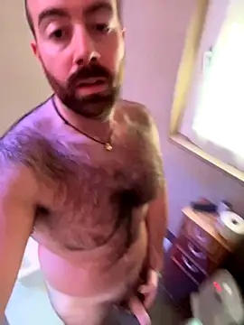 Snapshot of RickyGay94 chatting on 12/16/25, 12:20 RickyGay94 online show from 12/16/25, 12:20