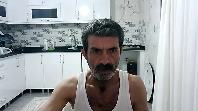 Snapshot of kobra21turki chatting on 06/02/26, 10:43 kobra21turki online show from 06/02/26, 10:43