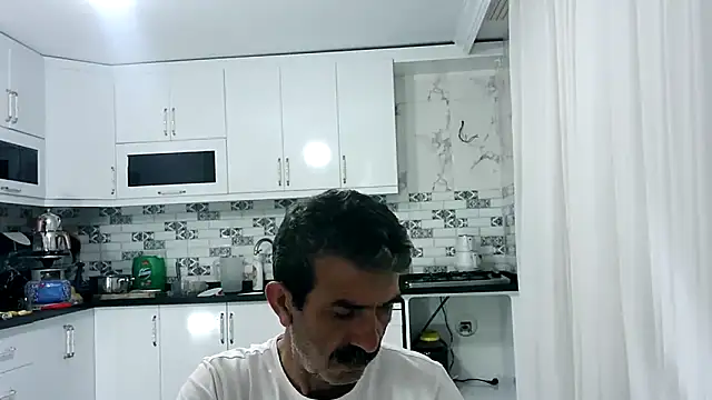 Snapshot of kobra21turki chatting on 04/28/26, 10:03 kobra21turki online show from 04/28/26, 10:03