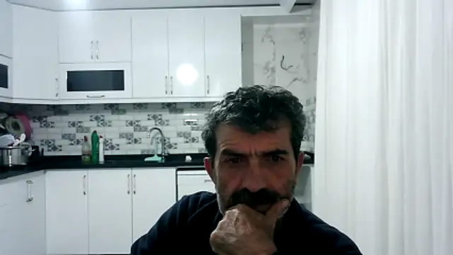 Snapshot of kobra21turki chatting on 04/20/26, 04:52 kobra21turki online show from 04/20/26, 04:52
