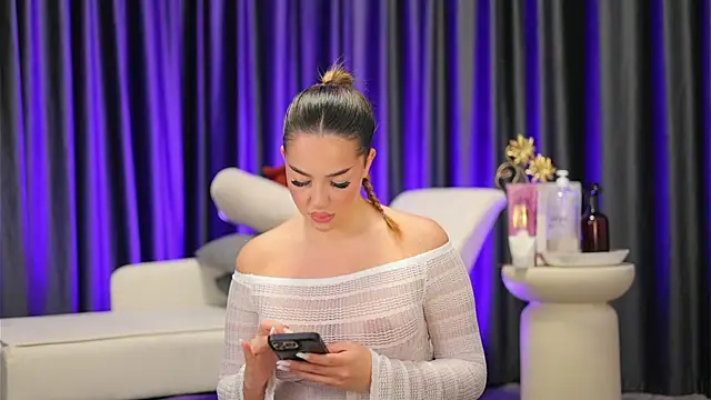 SelenneDream online show from 12/18/25, 05:39