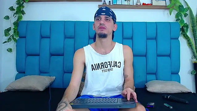 boy Dirty X online show from 01/06/26, 08:35