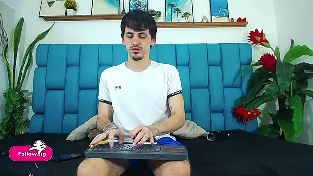 boy Dirty X online show from 05/31/26, 05:13