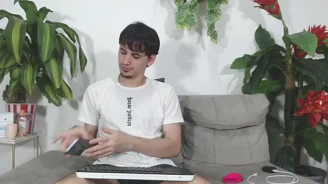 boy Dirty X online show from 05/22/26, 05:16