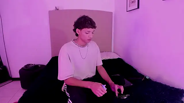 Snapshot of im_ralff chatting on 02/08/26, 08:17 im ralff online show from 02/08/26, 08:17