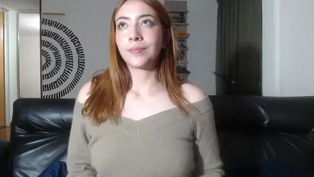 Snapshot of BeautyYoungblond chatting on 06/14/26, 02:24 BeautyYoungblond online show from 06/14/26, 02:24
