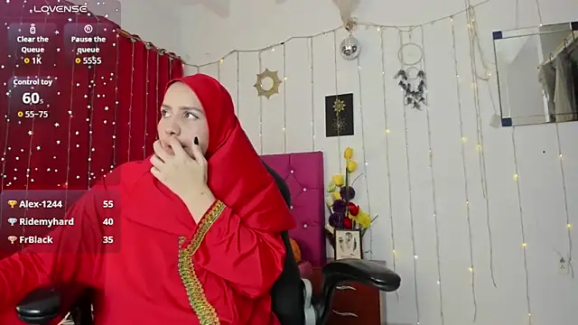 Sara-Maalouf online show from 12/19/25, 08:11