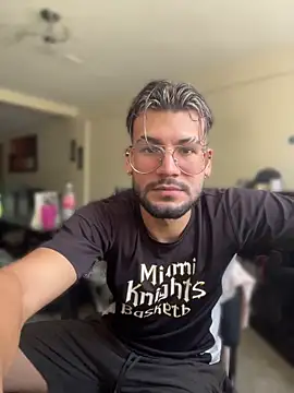 thedragonboyxxx online show from 04/10/26, 02:35