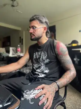 thedragonboyxxx online show from 04/11/26, 04:10