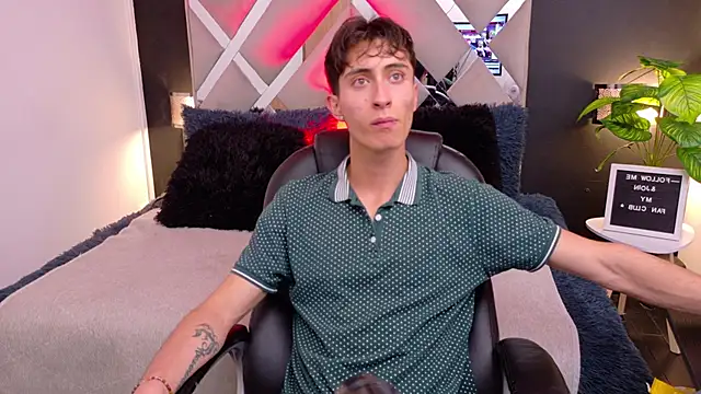 Ithan Skin online show from 12/19/25, 11:45