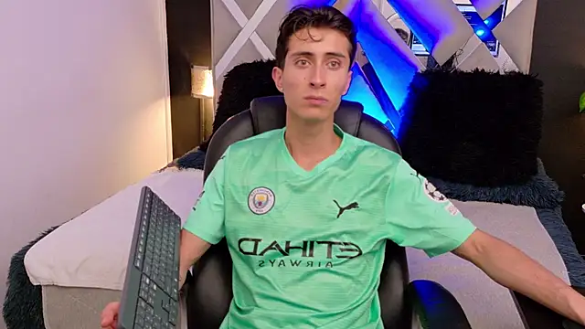 Ithan Skin online show from 01/09/26, 12:34