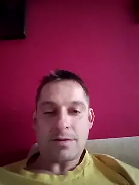 Snapshot of lsa_ chatting on 12/20/25, 01:03 lsa online show from 12/20/25, 01:03