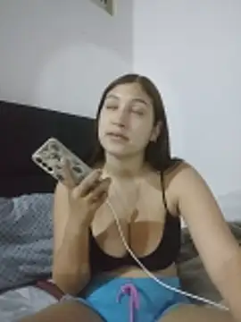 Snapshot of Aranzatits chatting on 02/02/26, 12:53 Aranzatits online show from 02/02/26, 12:53