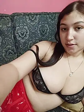 Snapshot of Aranzatits chatting on 01/08/26, 05:02 Aranzatits online show from 01/08/26, 05:02