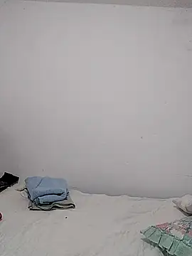  Isabellamiller  online show from 12/17/25, 07:13