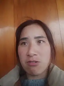 Snapshot of Belinda-686 chatting on 12/16/25, 05:11 Belinda-686 online show from 12/16/25, 05:11