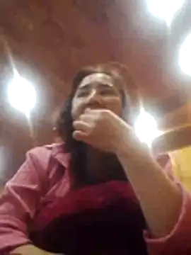 Snapshot of Belinda-686 chatting on 12/17/25, 01:05 Belinda-686 online show from 12/17/25, 01:05