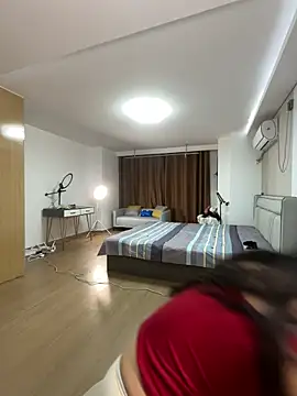 ccyun666 online show from 04/10/26, 11:17