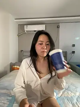 ccyun666 online show from 02/24/26, 03:02