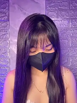 Snapshot of ___KARA___ chatting on 12/16/25, 07:56 KARA online show from 12/16/25, 07:56