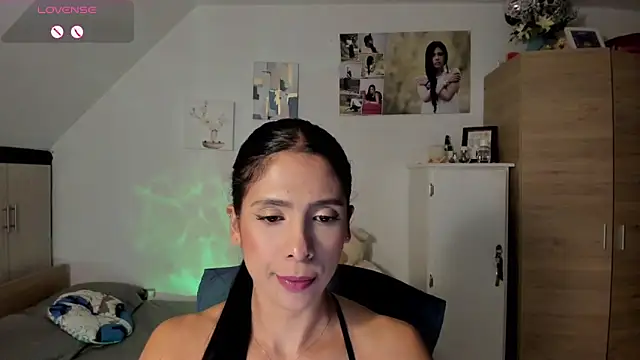 Snapshot of VEROSlen- chatting on 05/31/26, 03:01 VEROSlen- online show from 05/31/26, 03:01