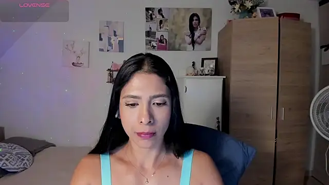 Snapshot of VEROSlen- chatting on 05/14/26, 12:40 VEROSlen- online show from 05/14/26, 12:40