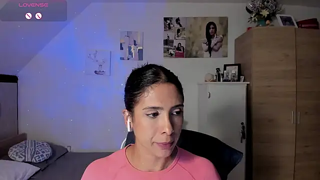 Snapshot of VEROSlen- chatting on 06/04/26, 03:11 VEROSlen- online show from 06/04/26, 03:11