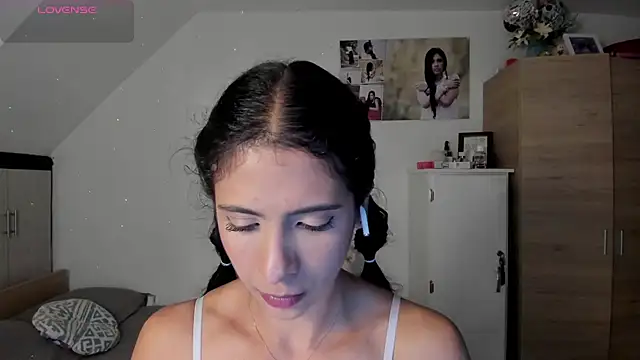 Snapshot of VEROSlen- chatting on 06/02/26, 03:17 VEROSlen- online show from 06/02/26, 03:17