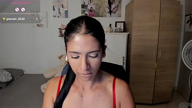 Snapshot of VEROSlen- chatting on 05/09/26, 03:54 VEROSlen- online show from 05/09/26, 03:54
