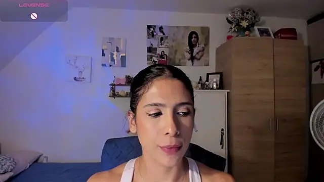 Snapshot of VEROSlen- chatting on 06/20/26, 03:55 VEROSlen- online show from 06/20/26, 03:55