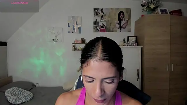 Snapshot of VEROSlen- chatting on 06/03/26, 03:29 VEROSlen- online show from 06/03/26, 03:29